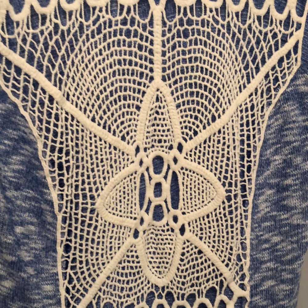 Crochet-Back Blue Tank - Picture 6 of 6